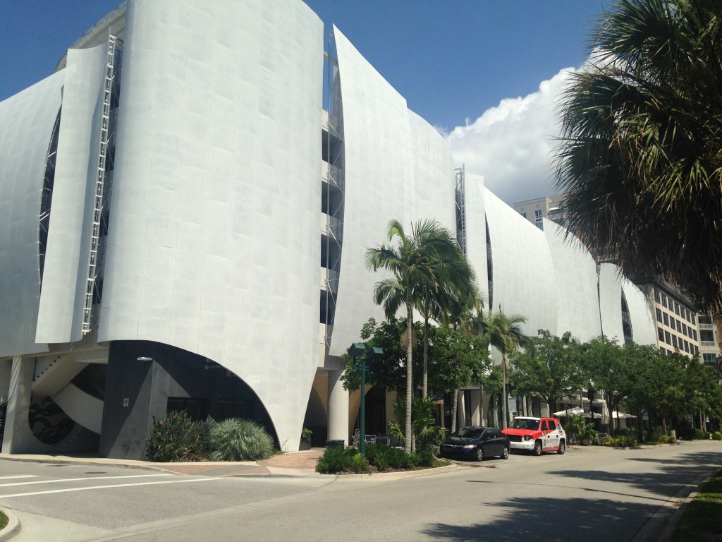 2015-08-23 Sarasota 29th Anniversary downtown 2