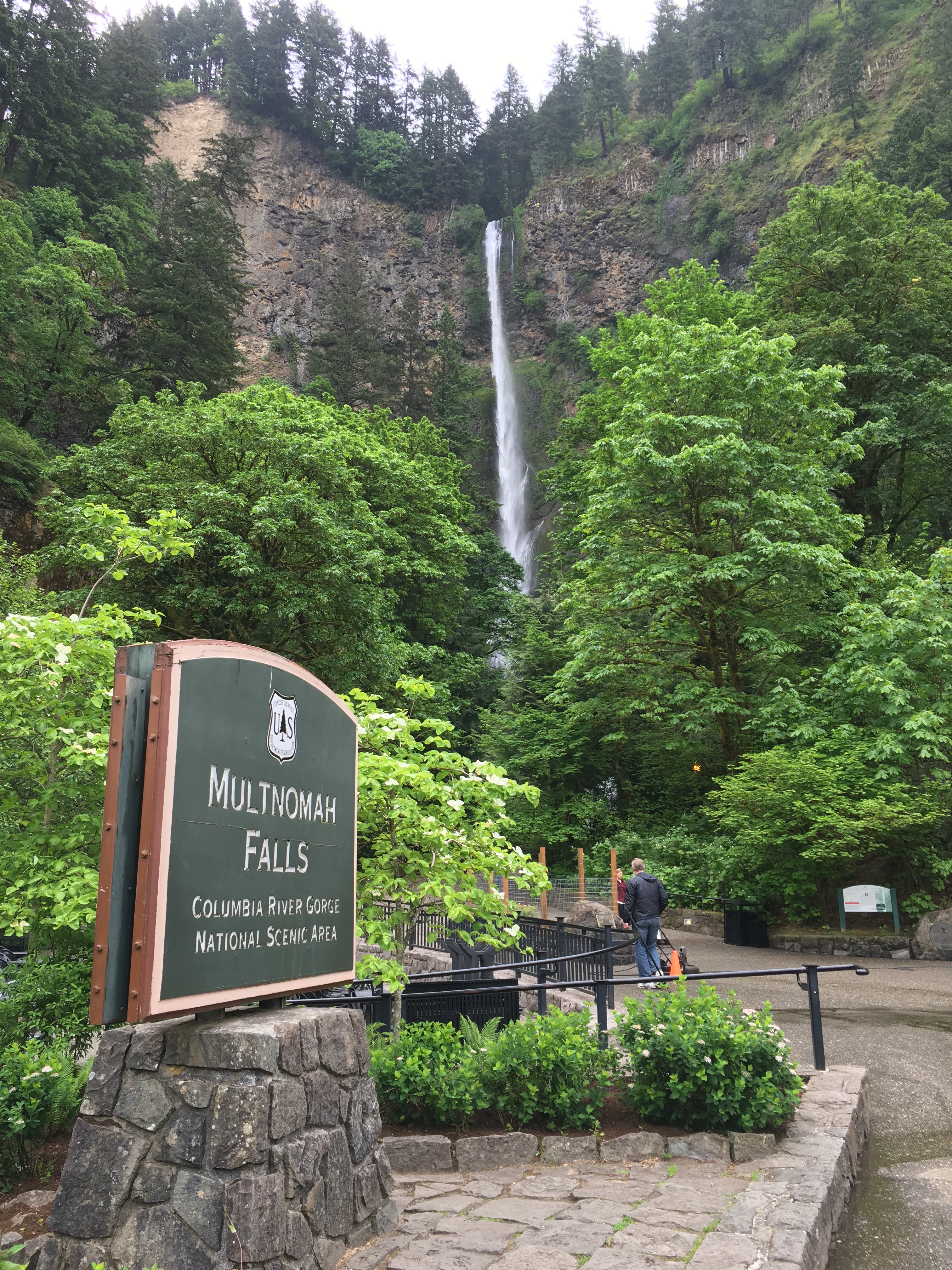 2016-05-04 Portland - Columbia River Multnomah Falls 1